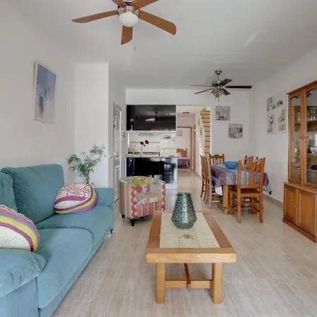 Holiday home Fabulous In With Swimming Pool