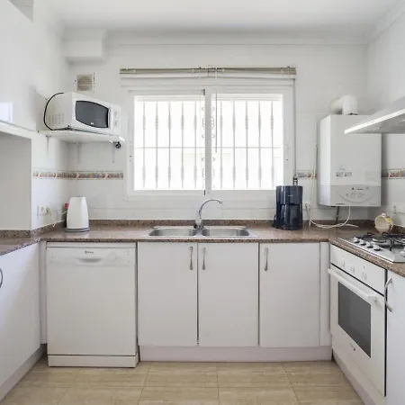 Fabulous In With Swimming Pool Holiday home